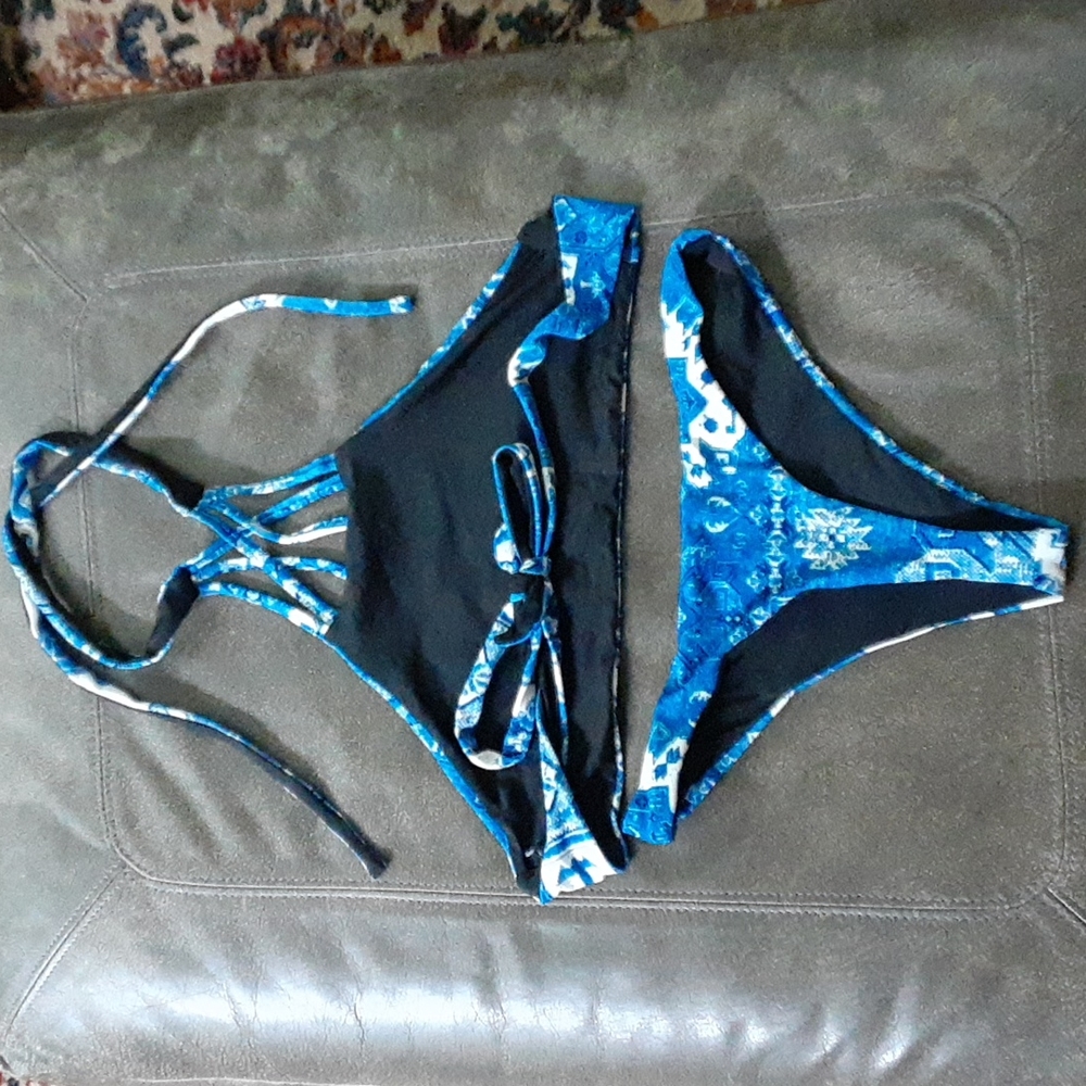 Beach Riot Bikini Set - Picture 2 of 3